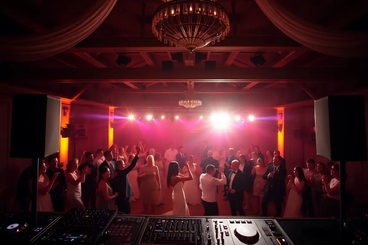 SoundWave Productions DJ & Lighting - cover photo