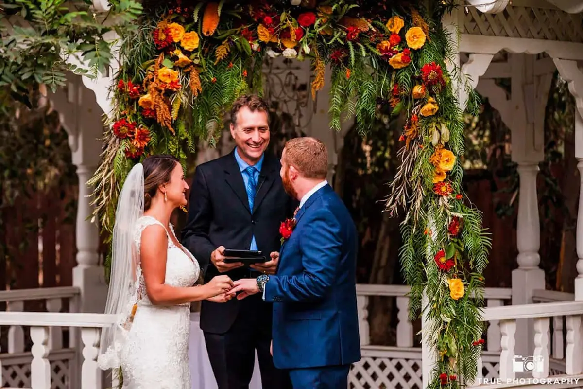 Azweddingguy - cover photo