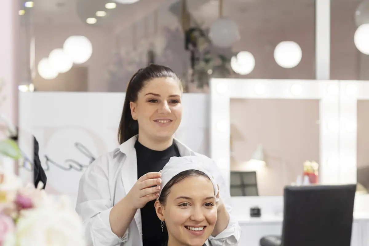 Beauty Vibez Salon - cover photo