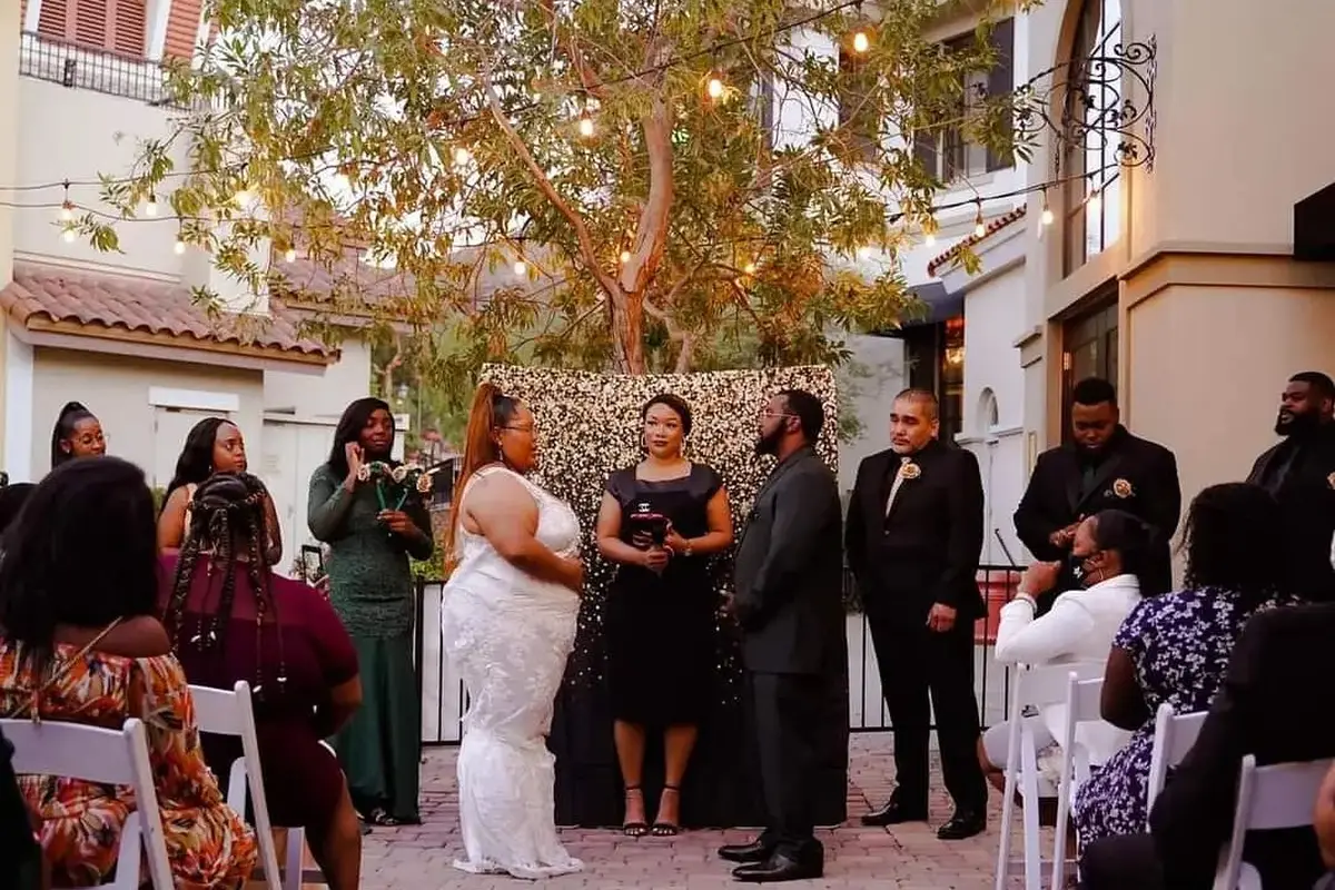 Expertise Services & Weddings - cover photo