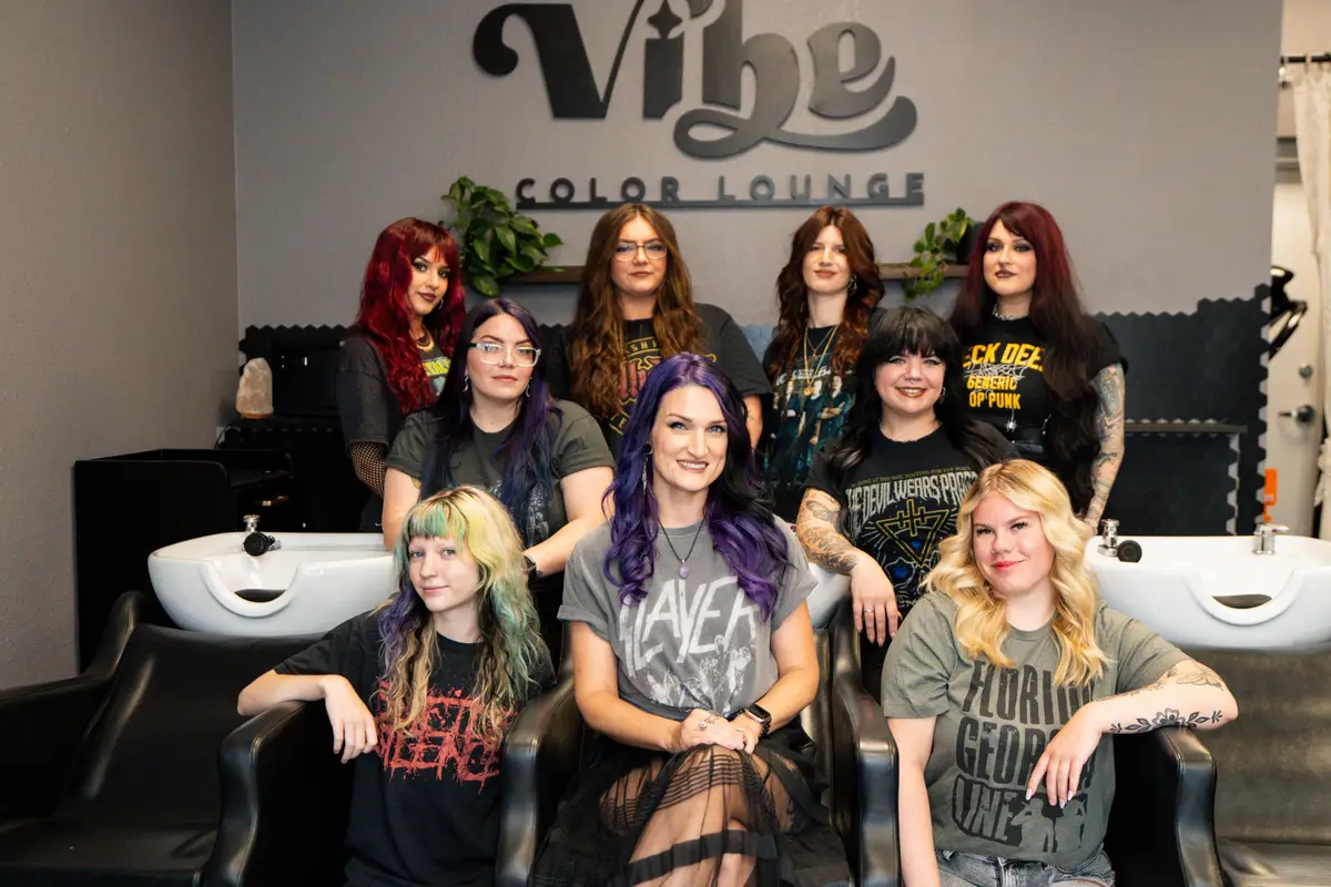 Vibe Color Lounge - cover photo