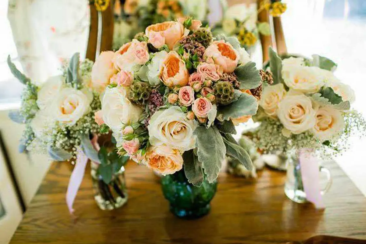 Living Arts Exquisite Floral Designs - cover photo