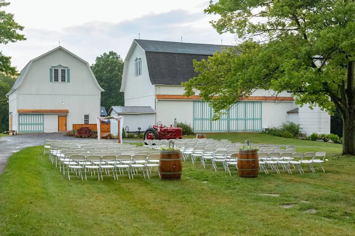 Rochester Cobblestone Wedding Barn - cover photo