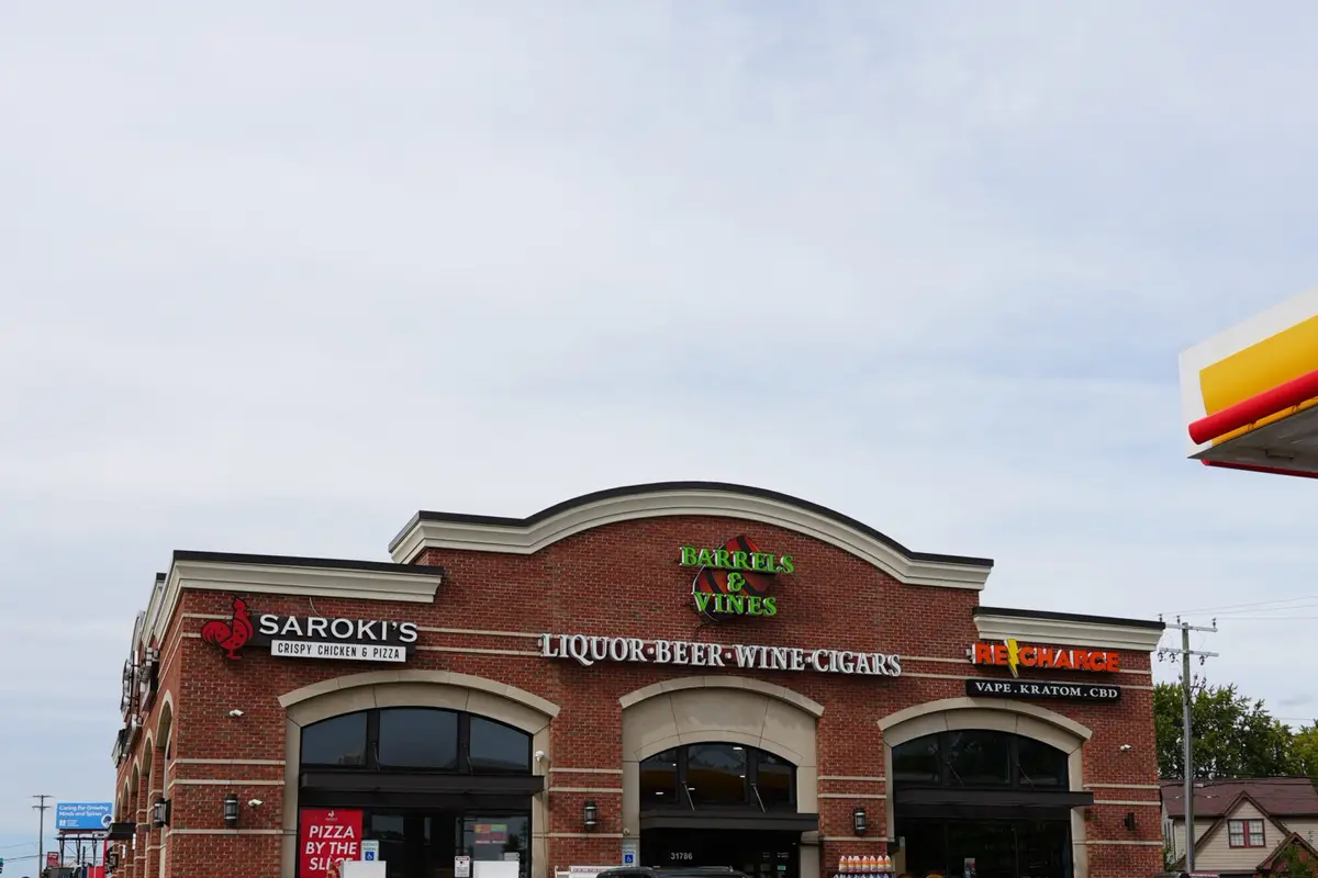 Saroki's Crispy Chicken & Pizza - cover photo