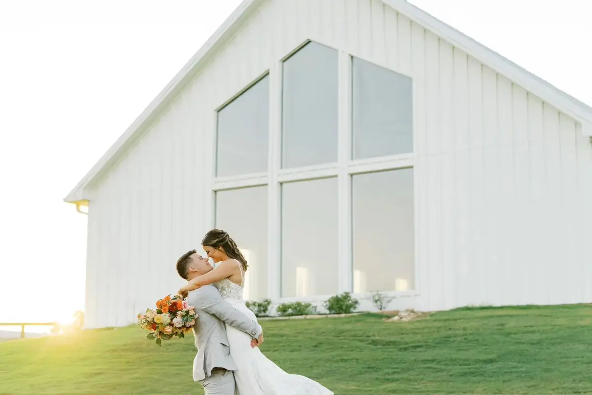KNZ Weddings and Events - cover photo