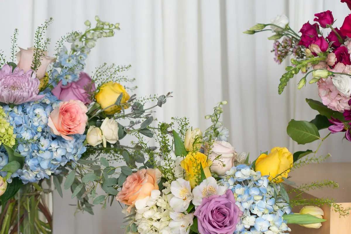 Mitten Floral - cover photo