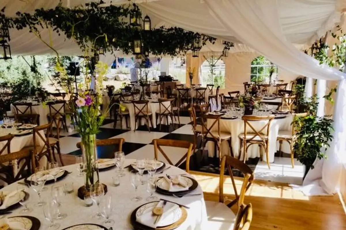 Eclectic Elegance Event Planner and Caterer - cover photo