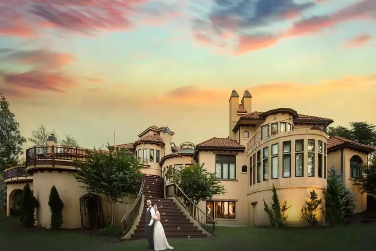 Bella Collina Mansion - cover photo