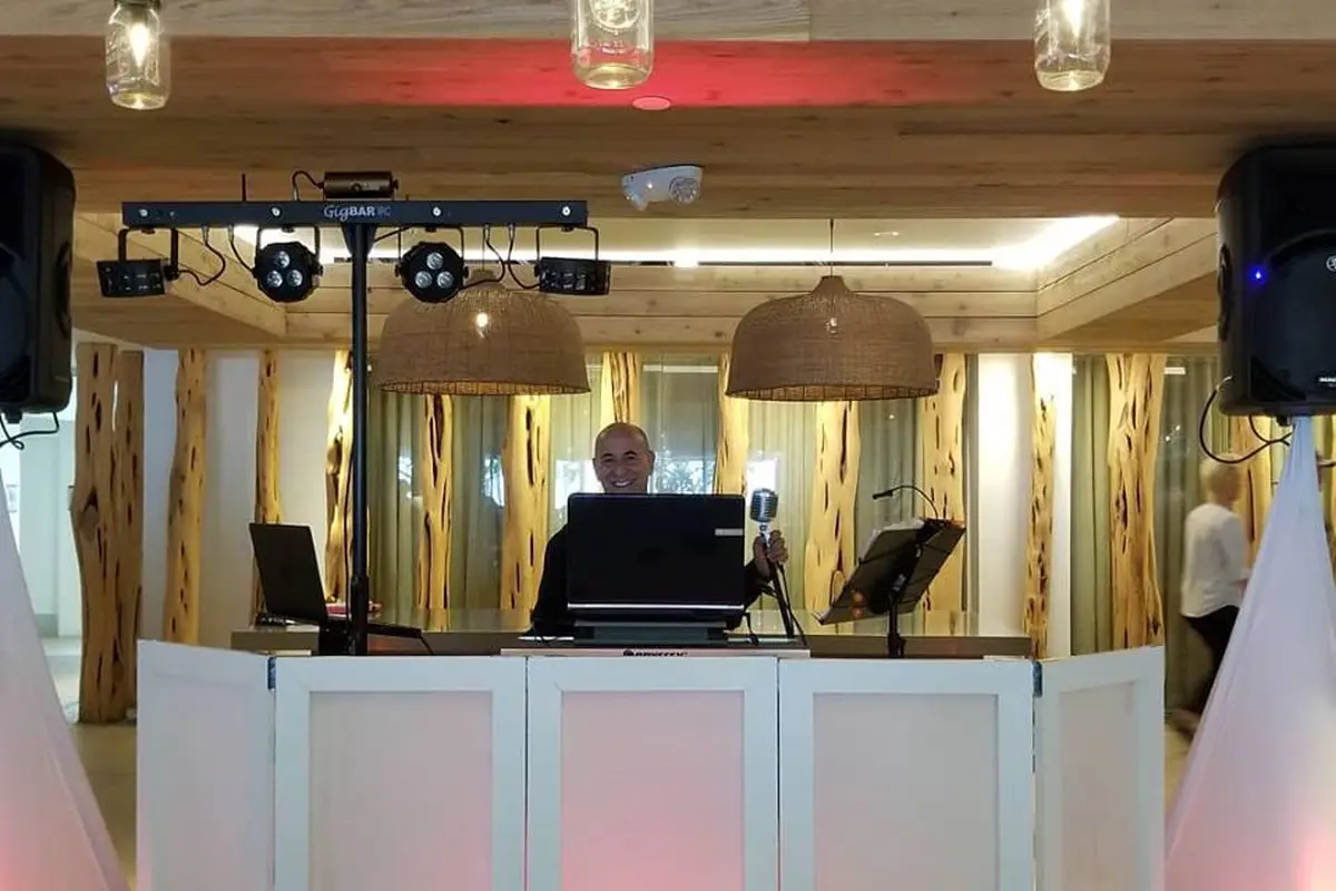 Russ Ginsberg DJ MC Host - cover photo