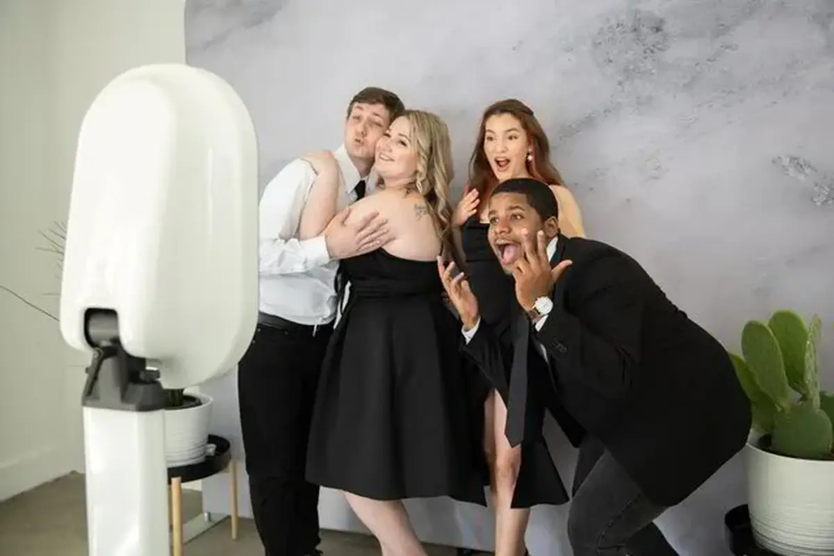 Tumbleweed Photo Booth - Knoxville - cover photo