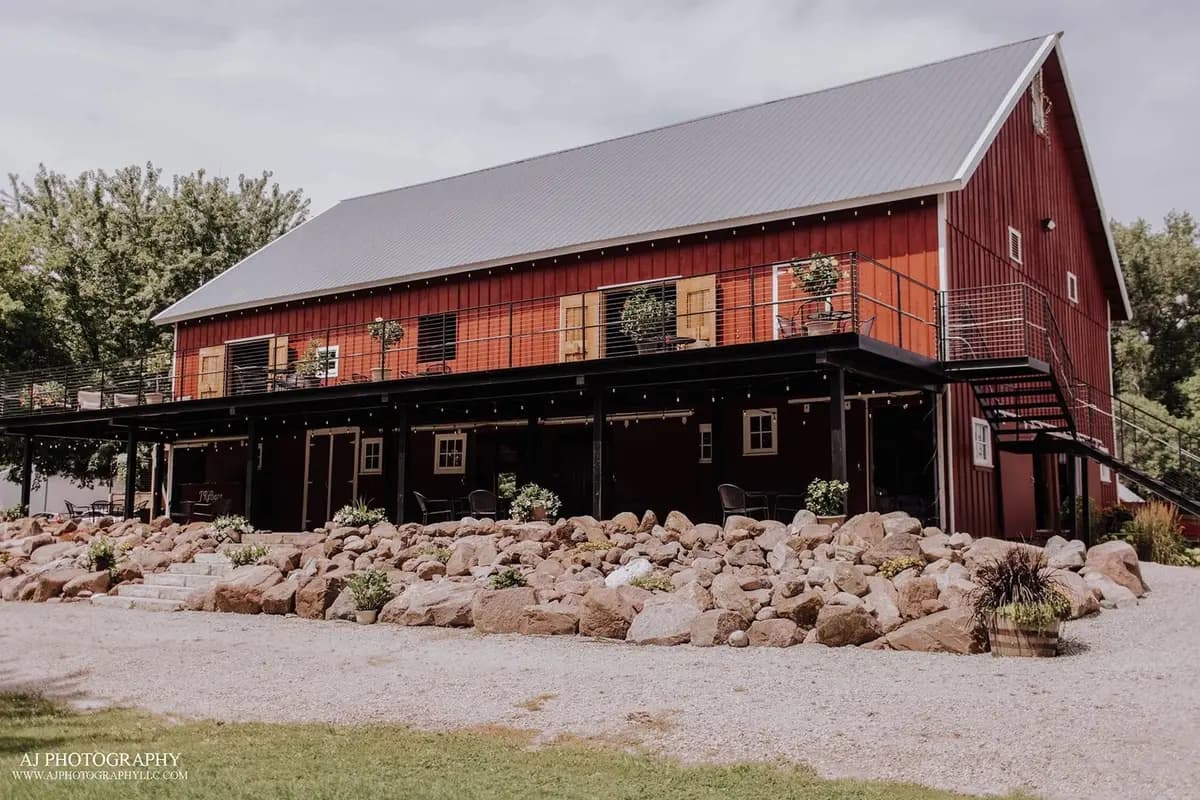 JR's Barn Wedding Venue - cover photo