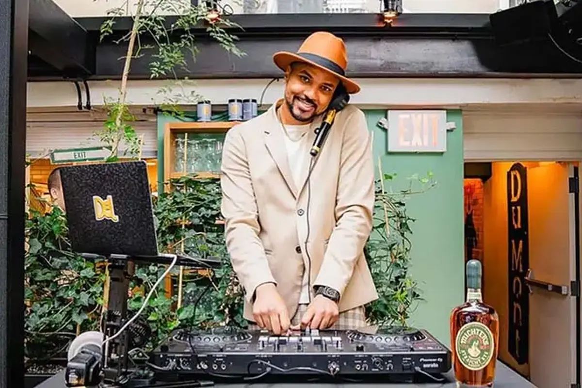 DJ Del - cover photo