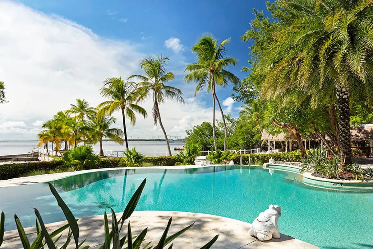 Largo Resort - cover photo