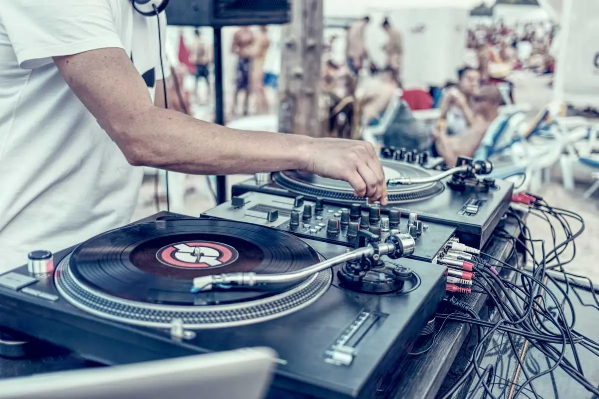Hollywood DJ - cover photo
