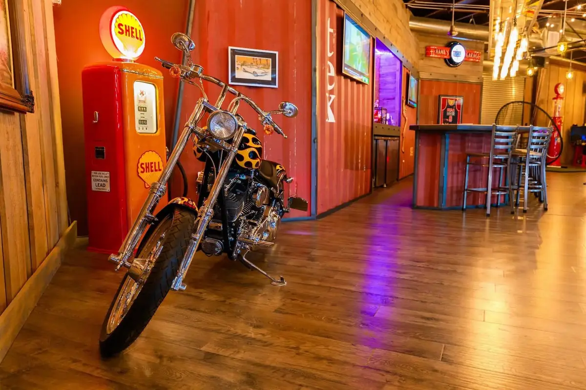 Hanks Garage Venue - cover photo